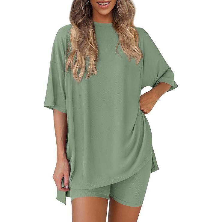 Women's Summer Two-Piece Set 2025 Casual Oversized Crewneck Split Hem Shirts Side Pocket Biker Shorts Matching Airport Travel Outfit Basic Lounge Womenswear Clothes