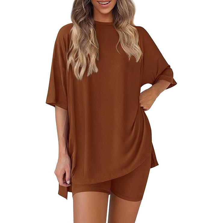 Women's Summer Two-Piece Set 2025 Casual Oversized Crewneck Split Hem Shirts Side Pocket Biker Shorts Matching Airport Travel Outfit Basic Lounge Womenswear Clothes